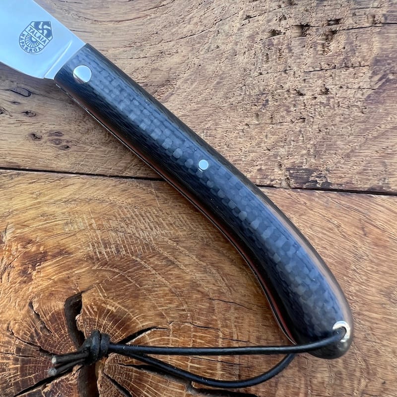 COUTEAU BASQUE NAFARROA MANCHE EN FIBRE DE CARBONE ET LAME INOX