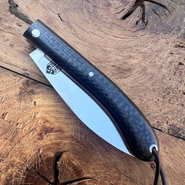 COUTEAU BASQUE NAFARROA MANCHE EN FIBRE DE CARBONE ET LAME INOX