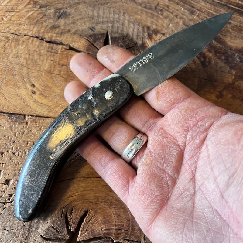 L'authentique couteau basque du berger en corne de manech