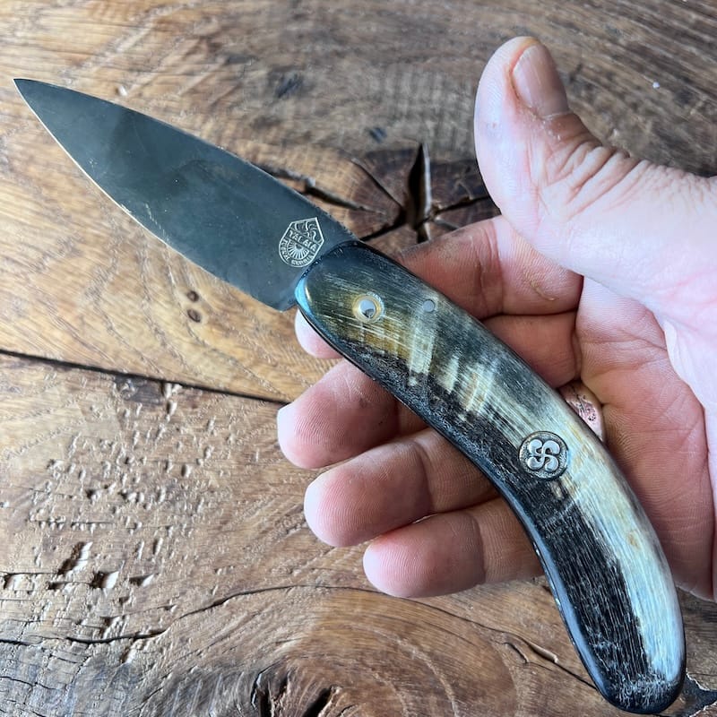 COUTEAU-DU-BERGER-COUTEAU-BASQUE-CORNE-DE-MANECH