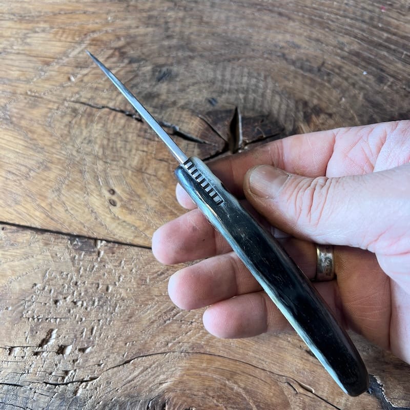 L'authentique couteau basque du berger en corne de manech