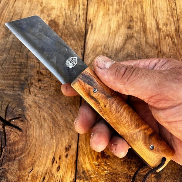 COUTEAU HANDIA CARBONE GENEVRIER