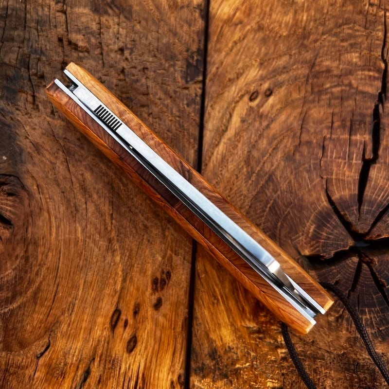 COUTEAU HANDIA CARBONE GENEVRIER
