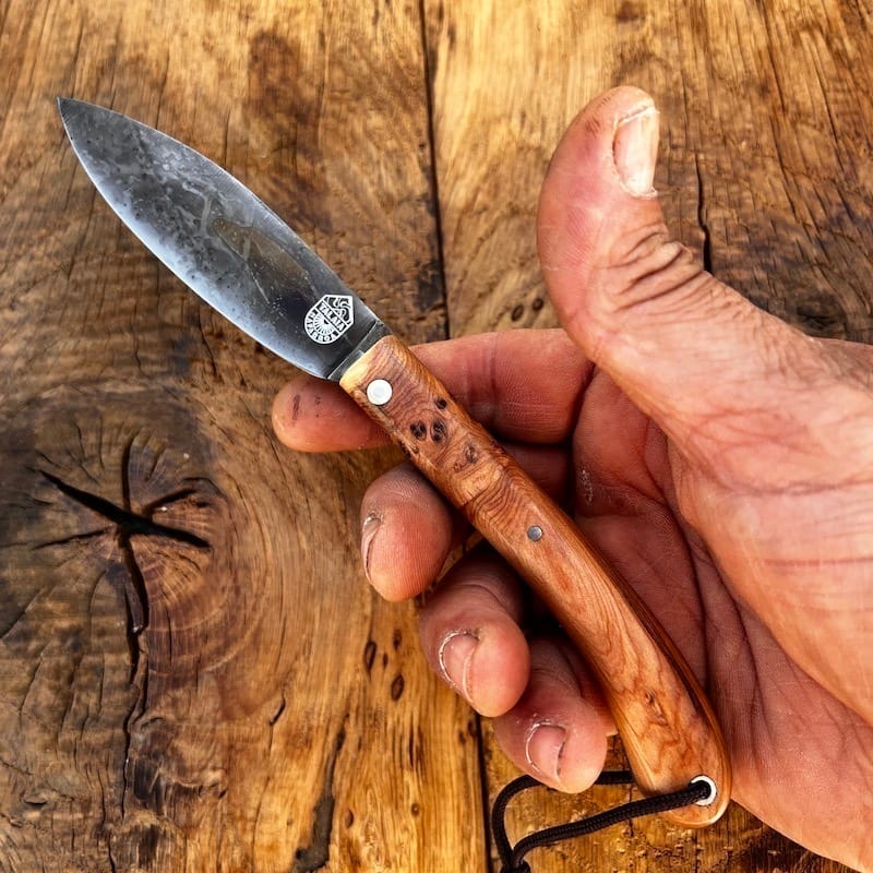 COUTEAU NAFARROA CARBONE GENEVRIER