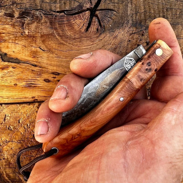 COUTEAU NAFARROA CARBONE GENEVRIER