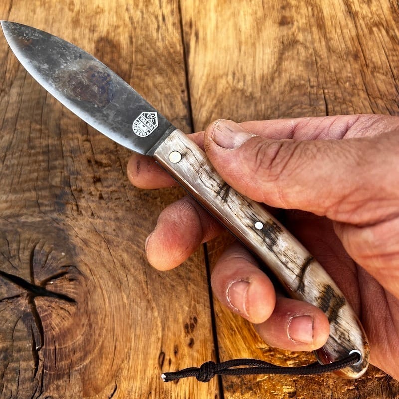 COUTEAU NAFARROA CARBONE MANECH