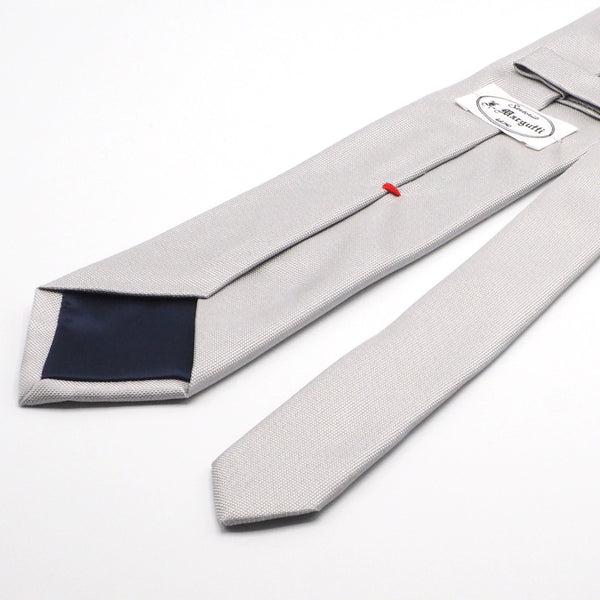 Silver tie in pure silk