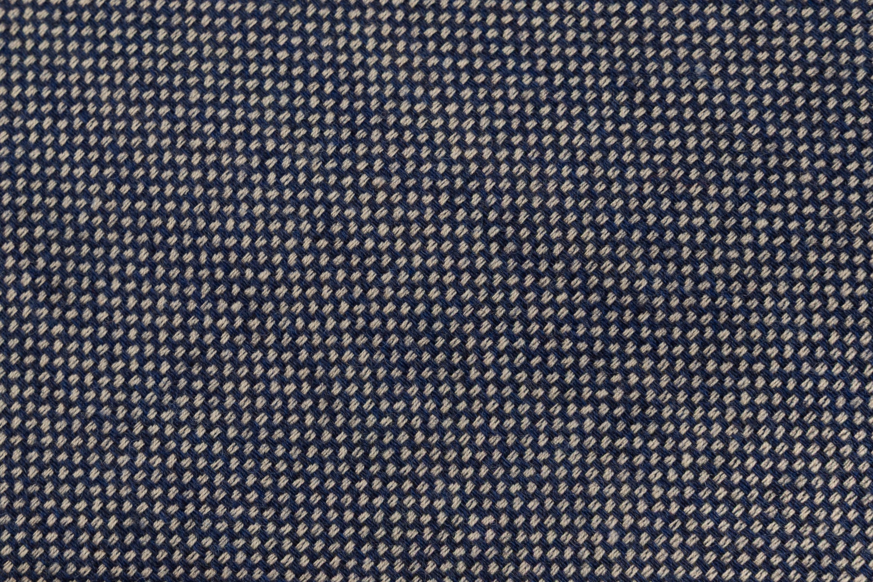 Cravatta blu 100% lana con pois ricamati