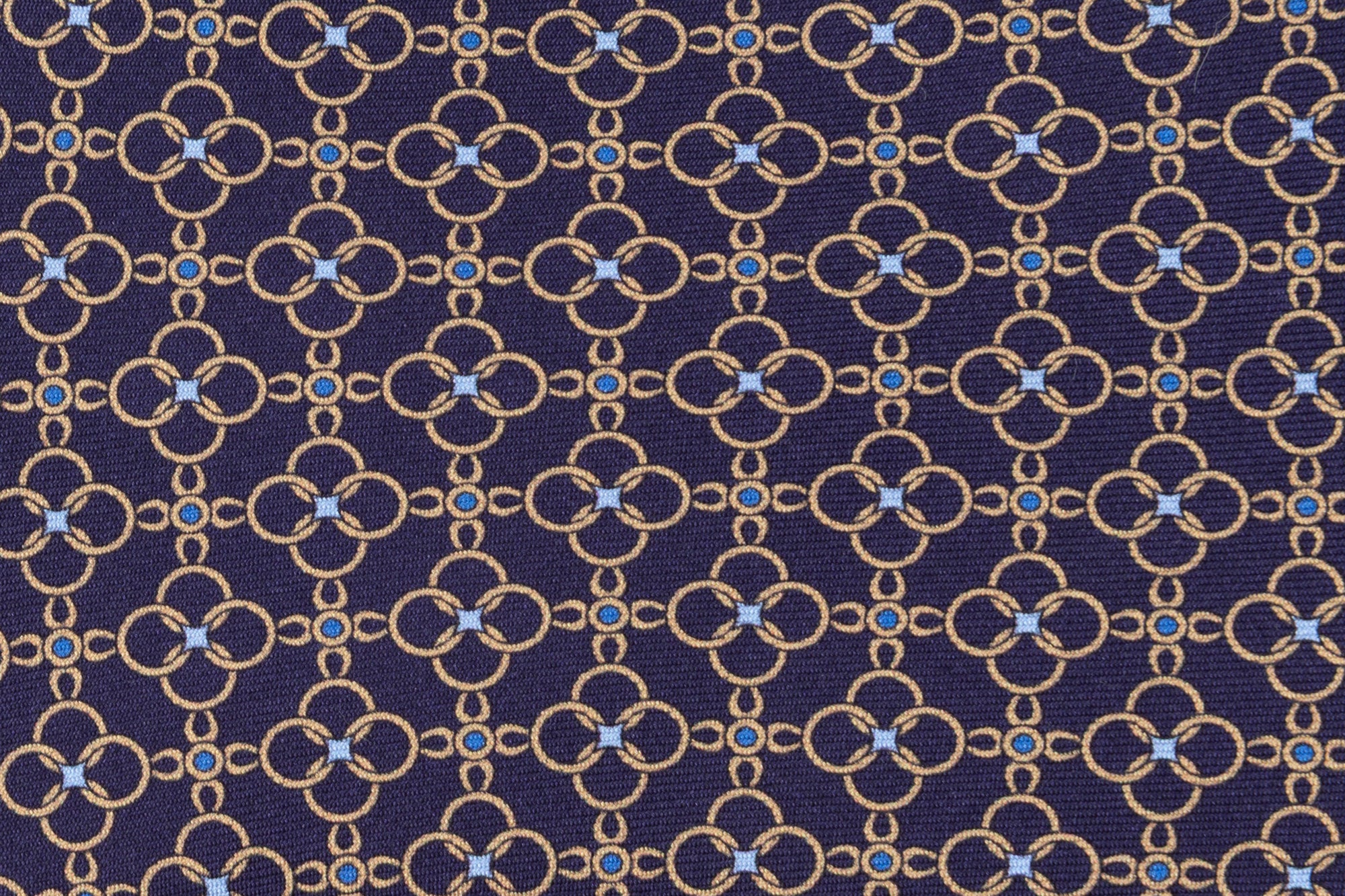 Blue background tie with chain pattern pure silk