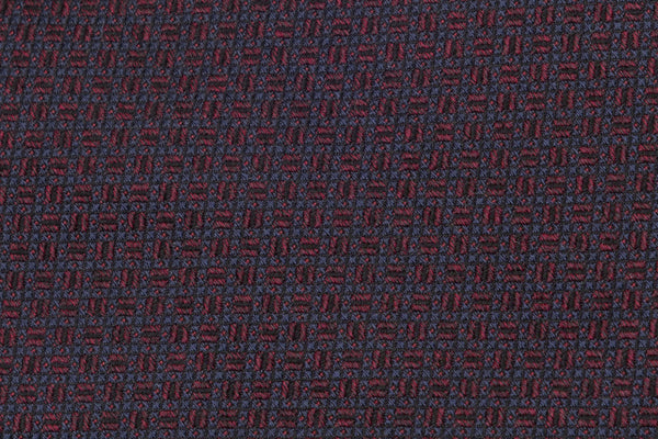 Cravatta ricamata blu e rossa in pura seta