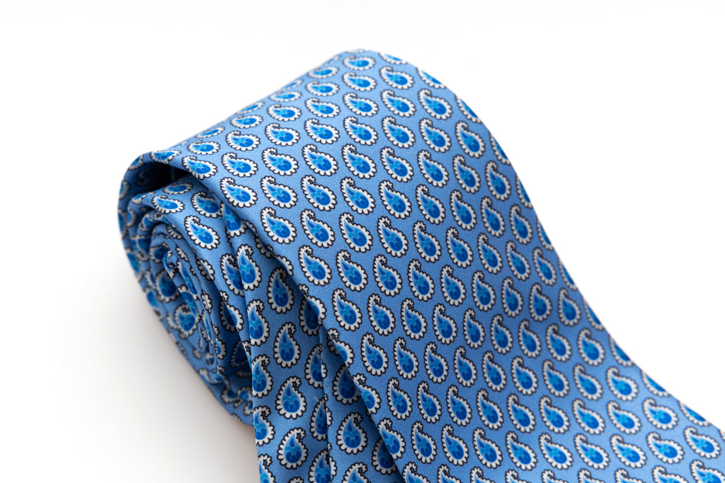Light blue tie with drops in pure silk