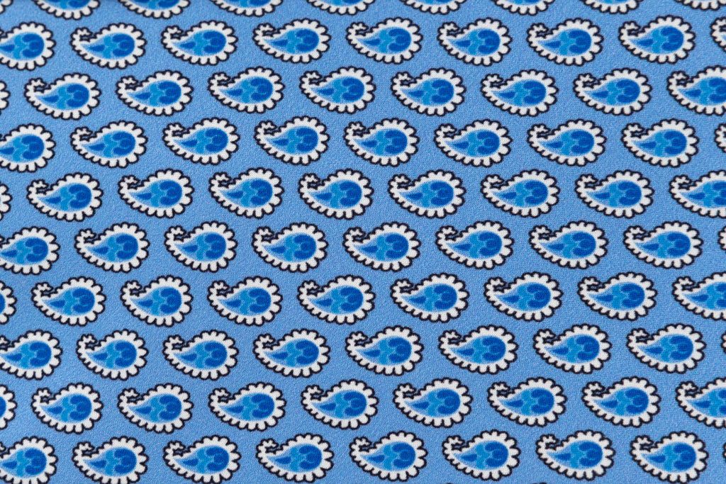 Light blue tie with drops in pure silk