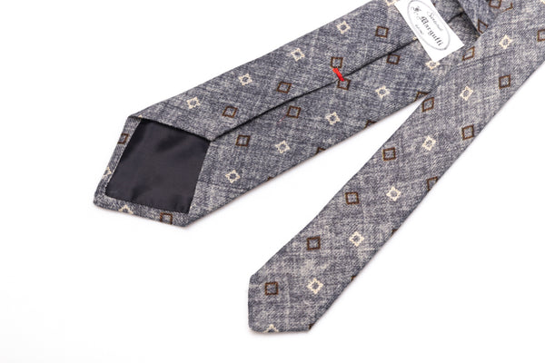 Siva kravata iz čiste volne