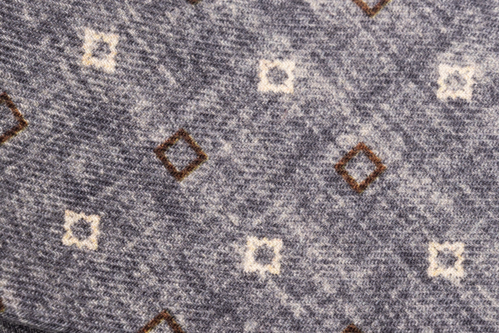 Siva kravata iz čiste volne