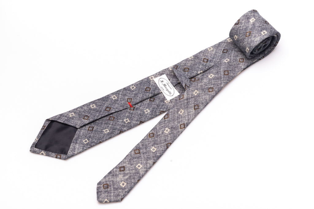 Siva kravata iz čiste volne