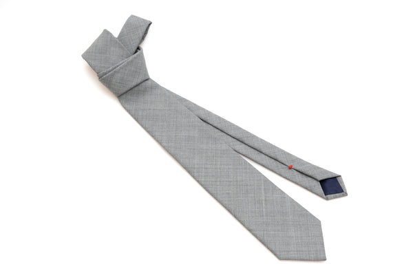 Light gray tie in pure wool
