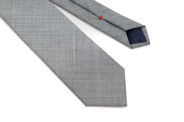 Light gray tie in pure wool