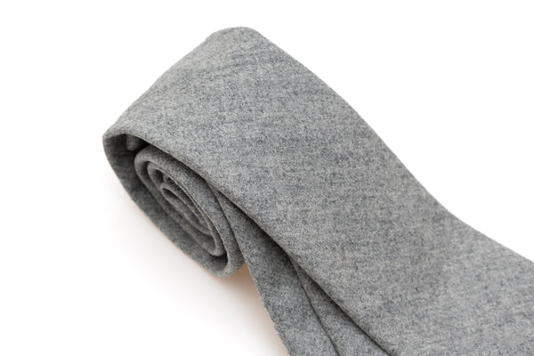 Grijze wollen stropdas