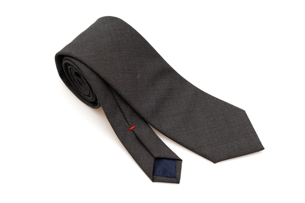 Corbata gris oscuro de pura lana