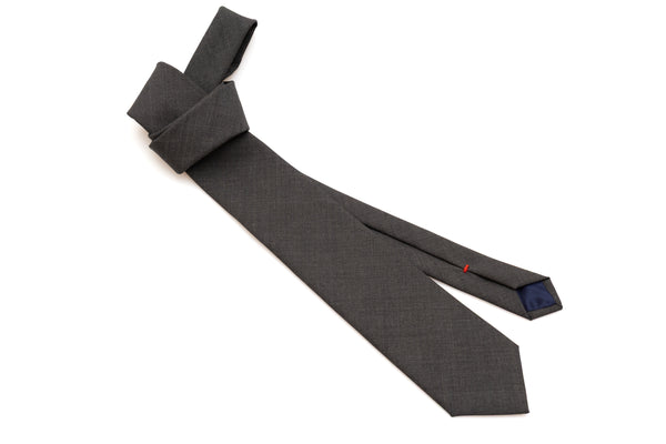 Dark gray tie in pure wool