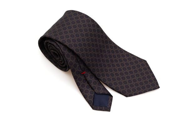 Brown basic tie with geometry 100% silk