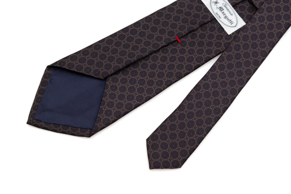 Brown basic tie with geometry 100% silk