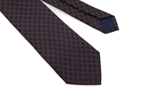 Brown basic tie with geometry 100% silk