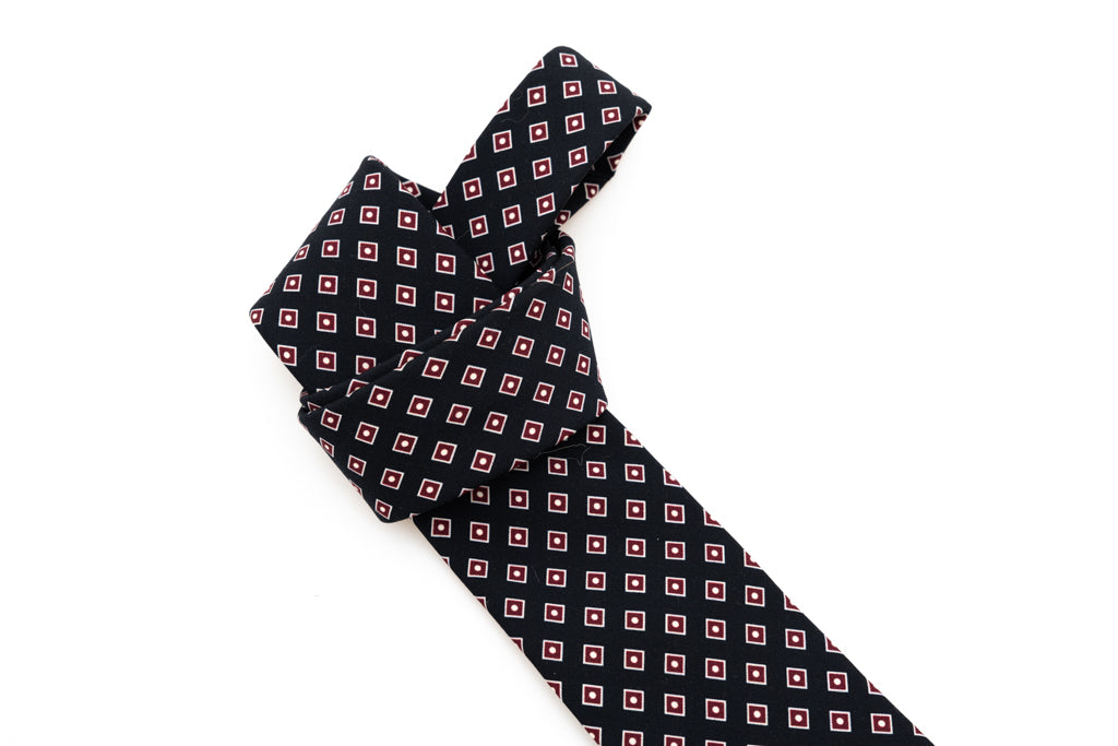 Black tie with burgundy micro-pattern pure wool