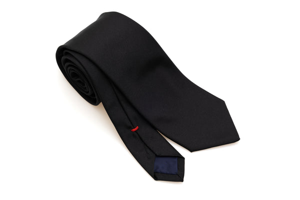 Black tie in pure silk