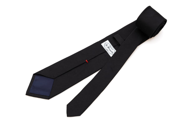 Black tie in pure silk
