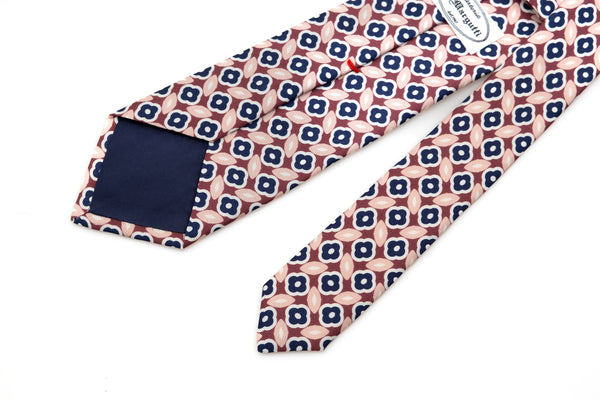 Antique pink tie in light pattern in pure silk