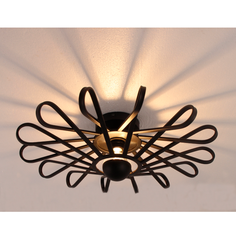 Schwarze Chericoni Arco Deckenlampe, Ø56 cm, 1-flammig, verbindet minimalistisches Design mit hoher Funktionalität.