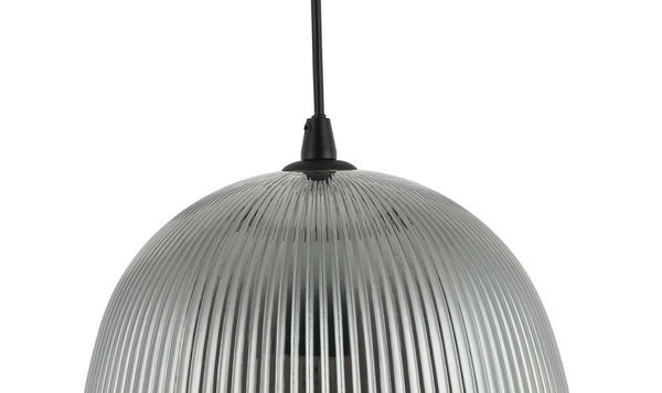 Bovenaanzicht van de Chericoni Bra hanglamp van glas met één lichtbron, perfect voor het creëren van sfeer in elke ruimte.