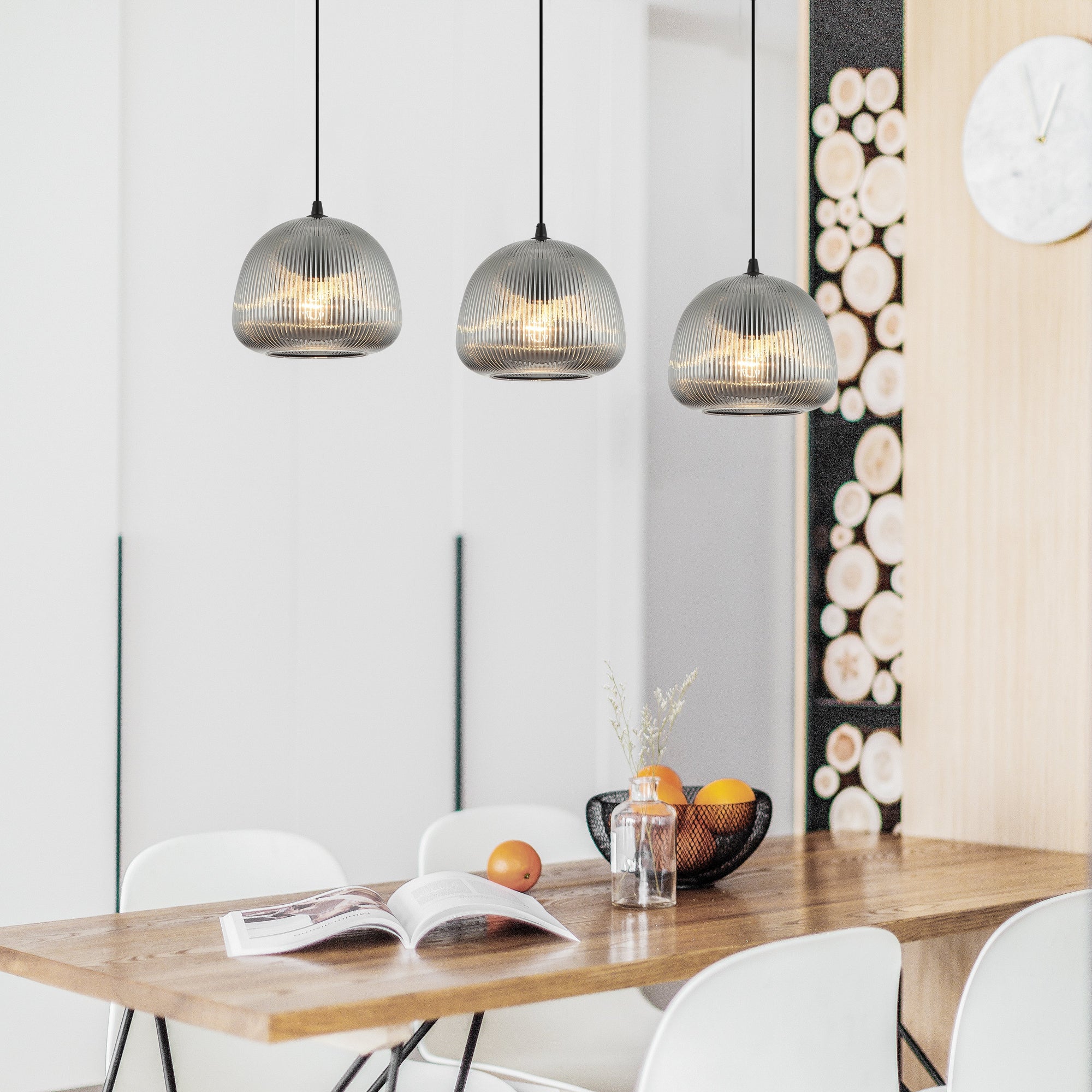 Chericoni Bra hanglamp van glas met één lichtbron, ideaal voor moderne interieurs en sfeervolle verlichting.