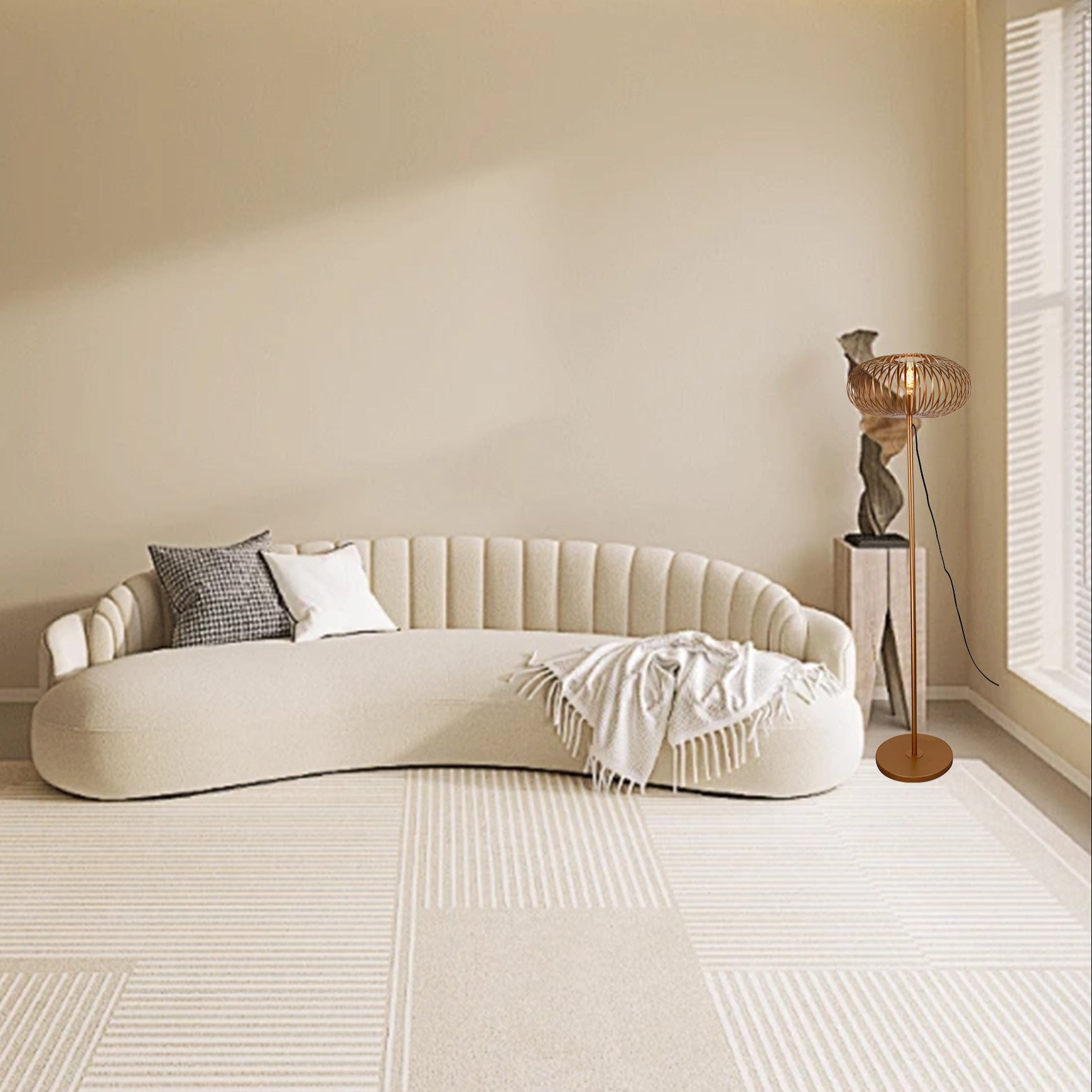 Vloerlamp Chericoni Curvato, goud, Ø40 cm, verstelbare hoogte van 59 tot 143 cm. Modern design voor sfeervolle verlichting