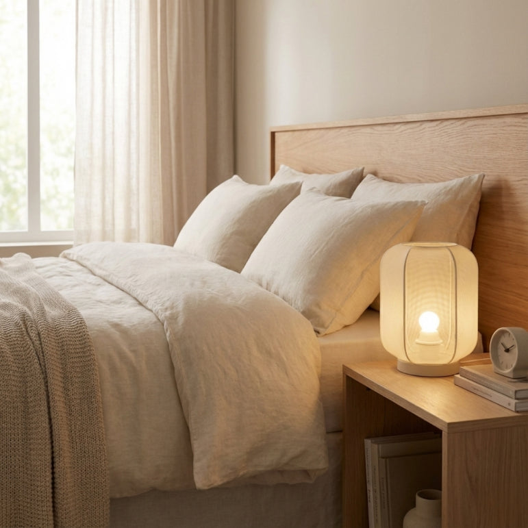 Tafellamp uit de Lecce serie van Chericoni in Japandi stijl, compact en elegant met zachte uitstraling.