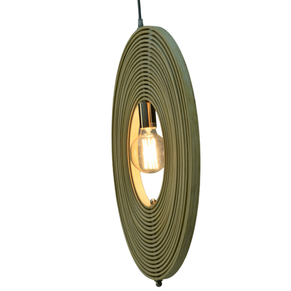 Moderne Pendelleuchte aus Holz mit offenem Ringdesign