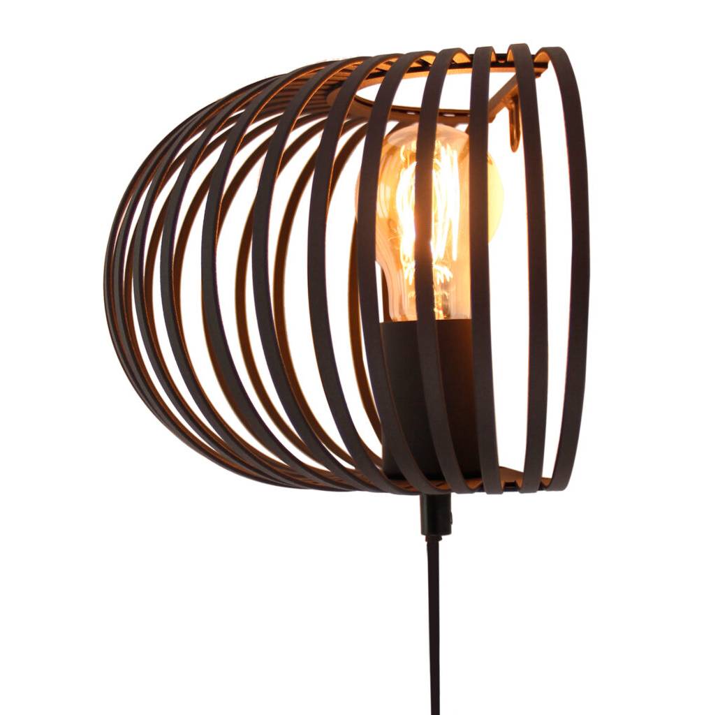 Wandlamp Chericoni Curvato, zwart metaal. Industrieel design voor stijlvolle en sfeervolle interieurverlichting.