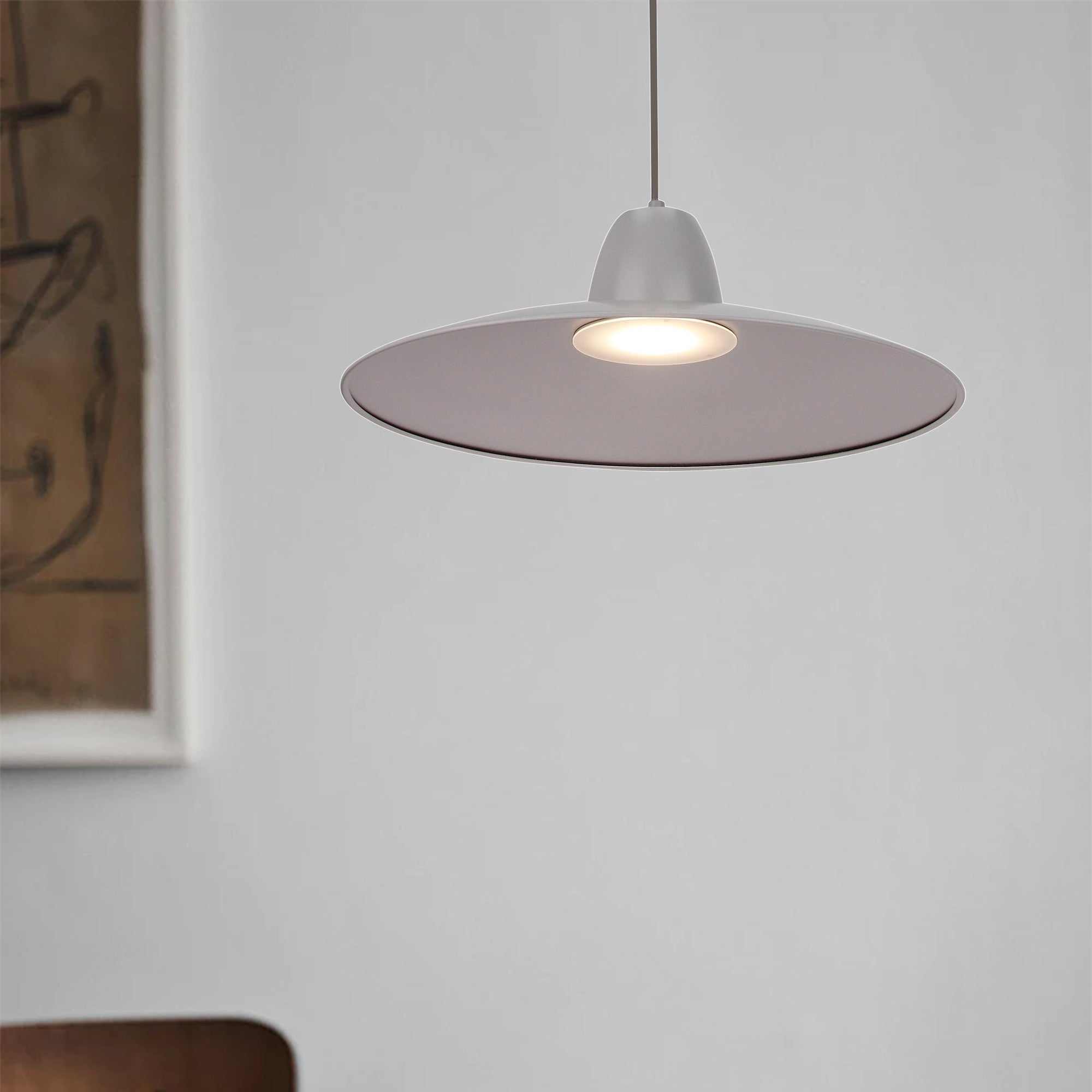De Chericoni Mantua Hanglamp (1-lichts) in grijs met crèmekleurige binnenkant creëert een stijlvolle en warme sfeer in huis. Deze moderne hanglamp met Italiaans design is ideaal voor boven de eettafel. Ontdek de Mantua serie!
