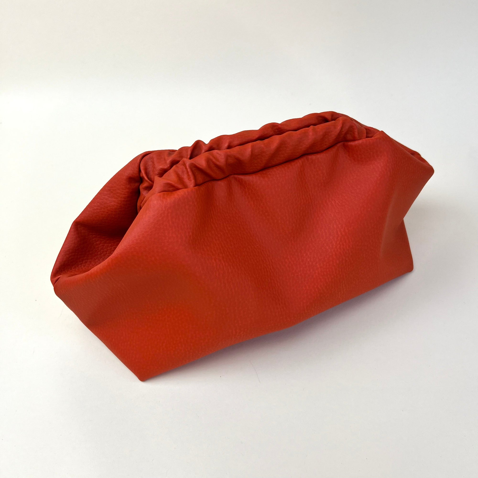 Bolsa de Eco-Couro Martelado