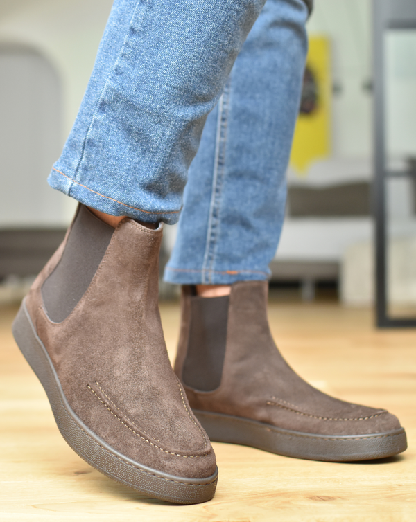 Cortina - Brown Suede