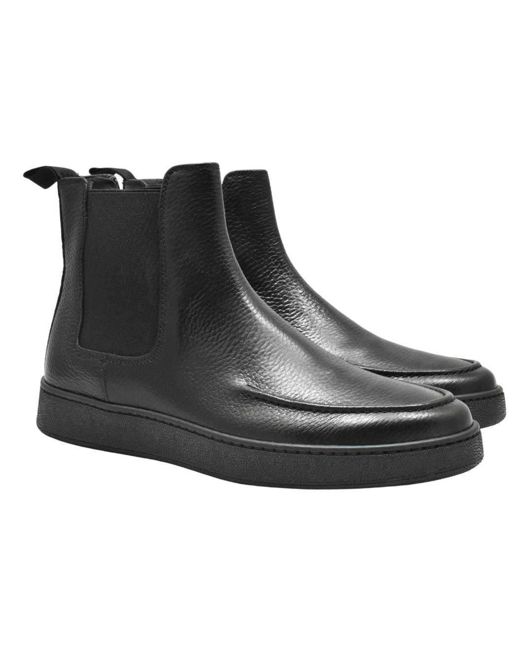 Cortina - Black Leather