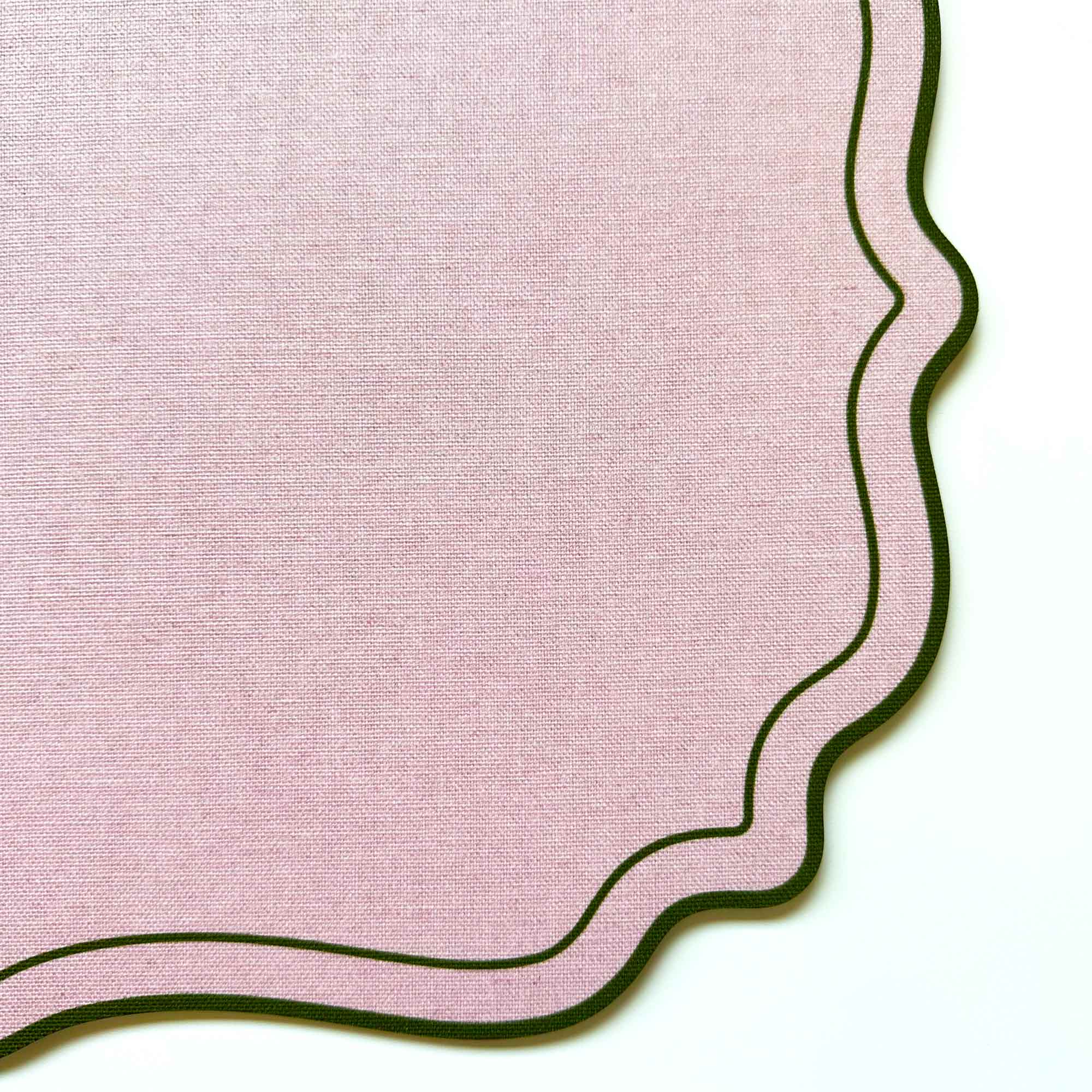 Pladanj s čipkastim rubom