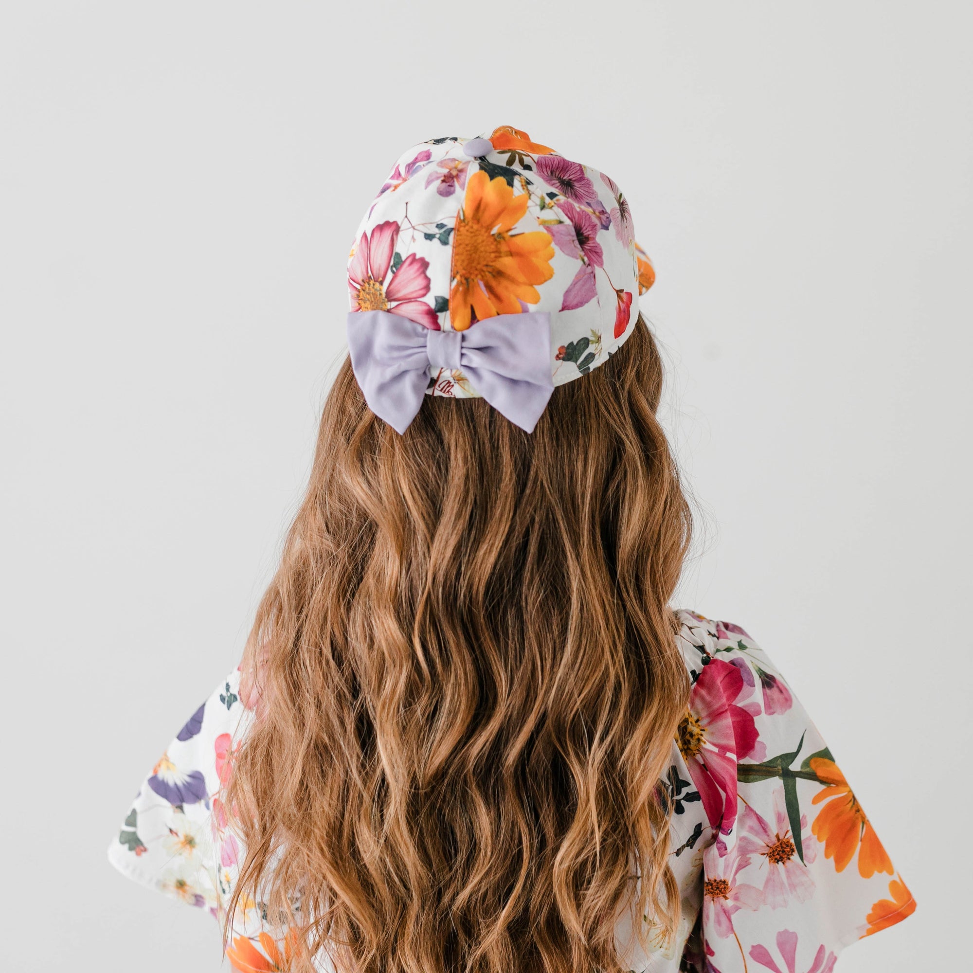 CAPPELLINO CON VISIERA