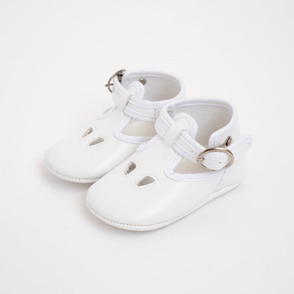 CRADLE SHOES IN ECO-LEATHER