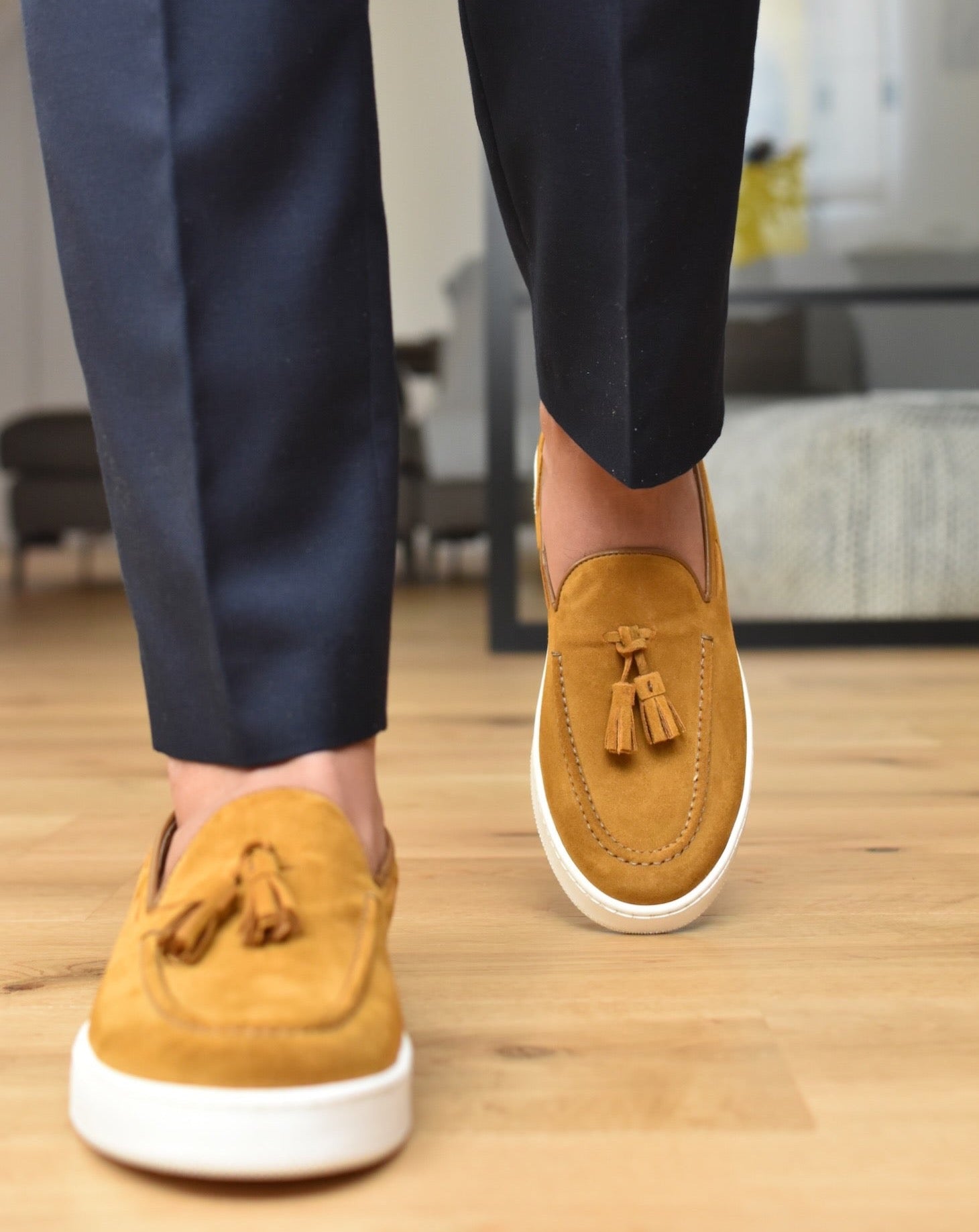 PORTO ROTONDO - Roest Suède