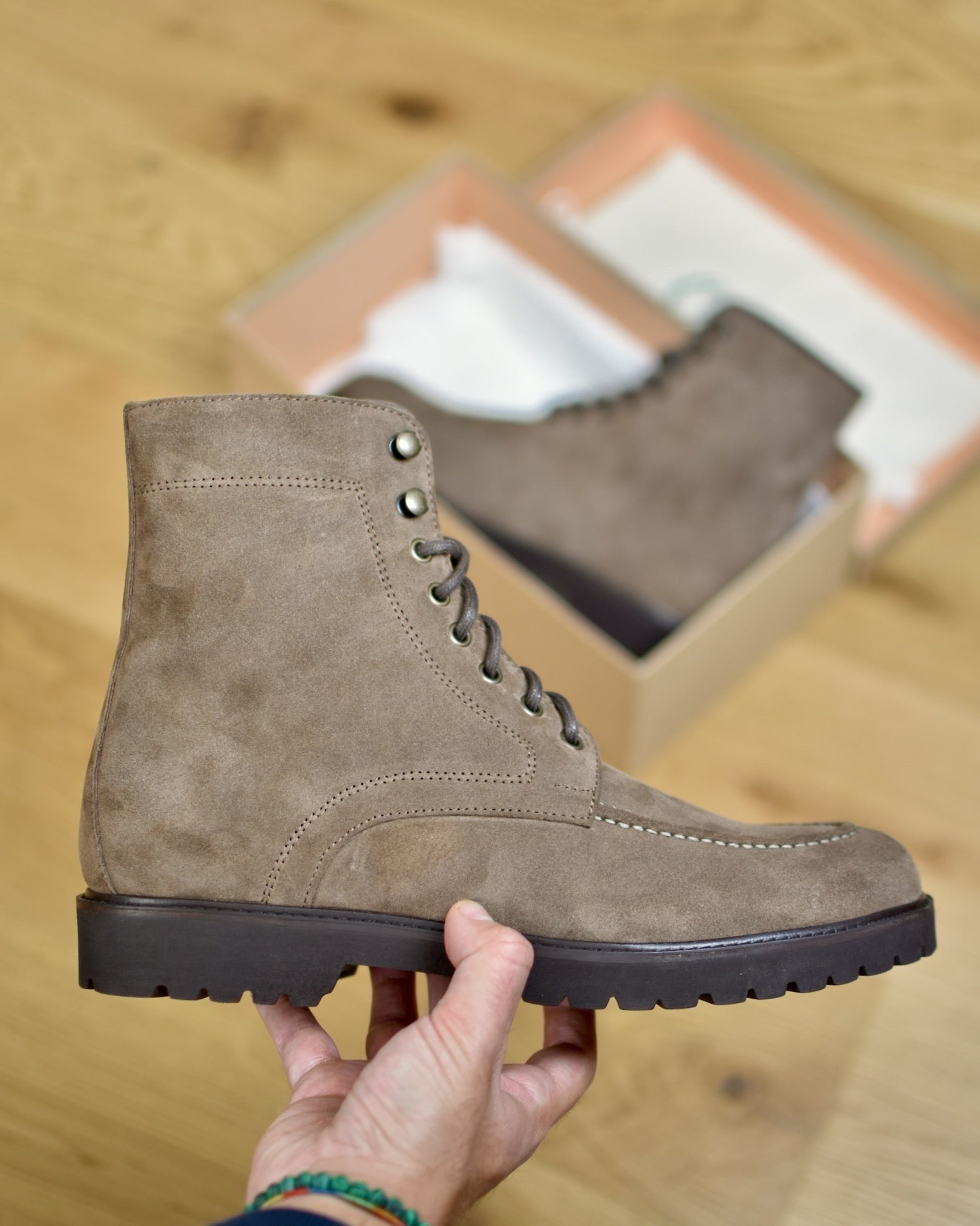 FASANO - Taupe Suede