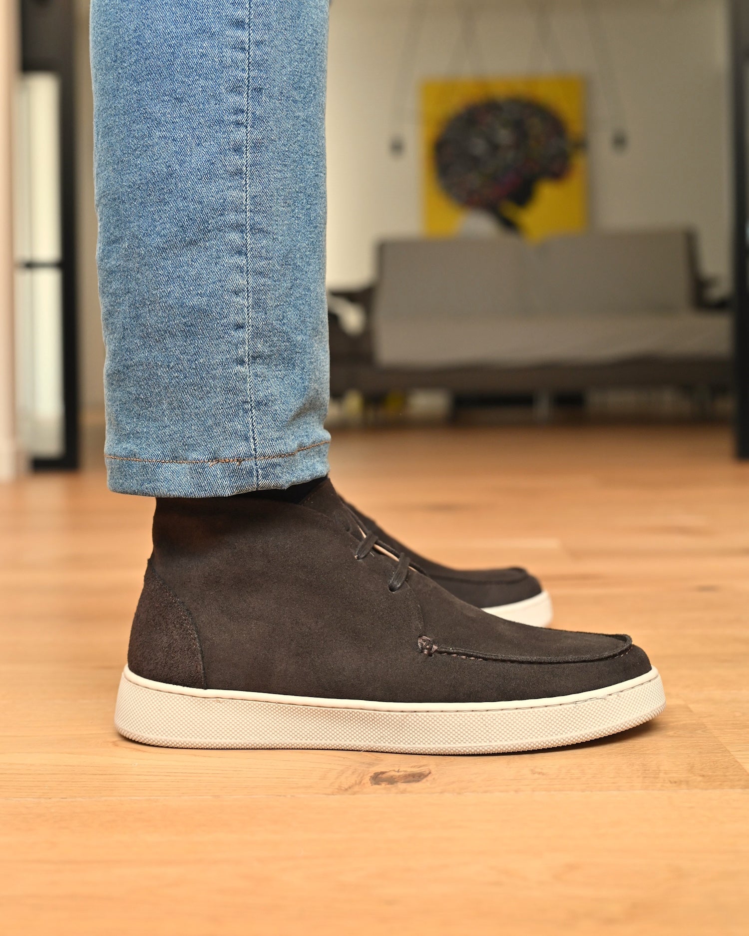 LEUCA - Brown Suede
