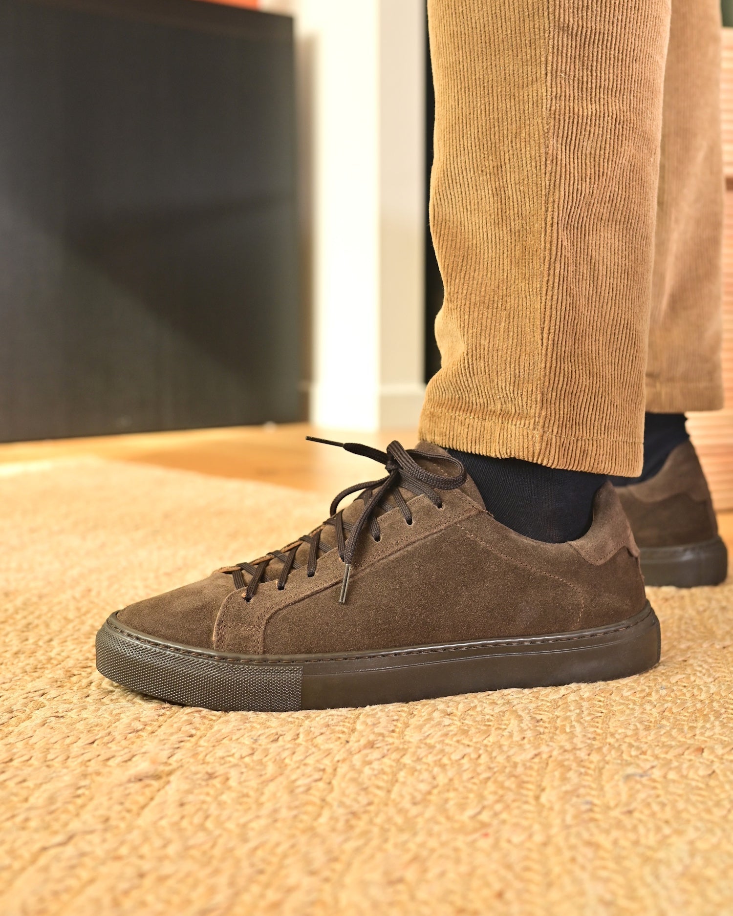 OSTUNI - Volledig Bruin