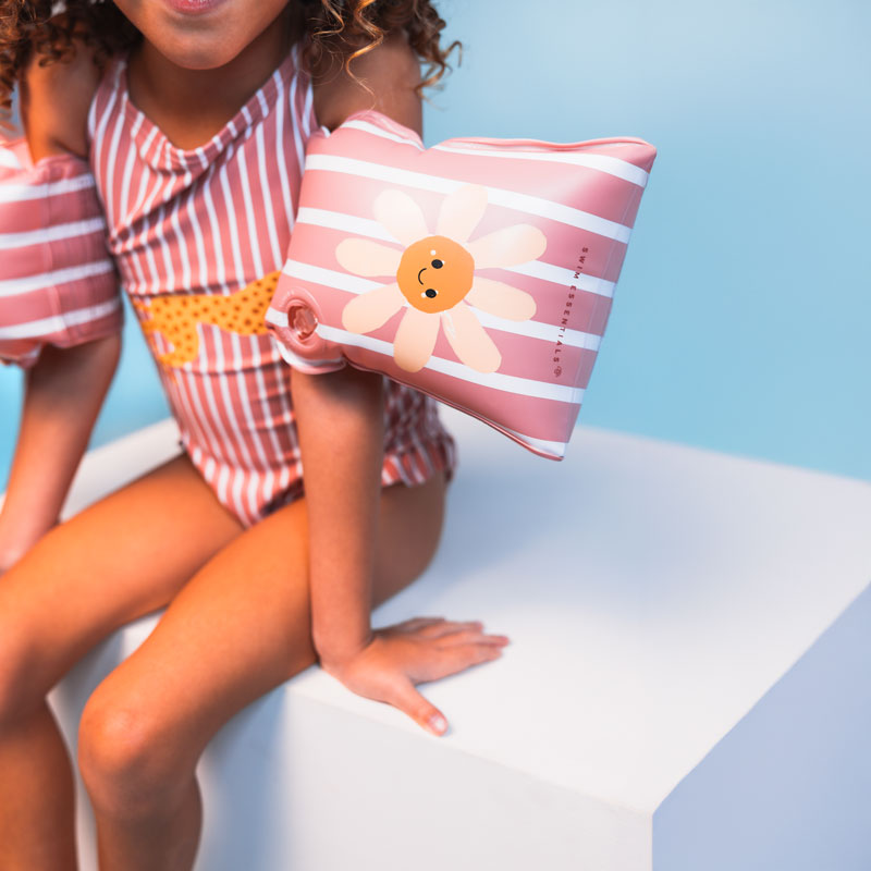 Zwembandjes-Daisy-Flower-Paars-swim-essentials-1